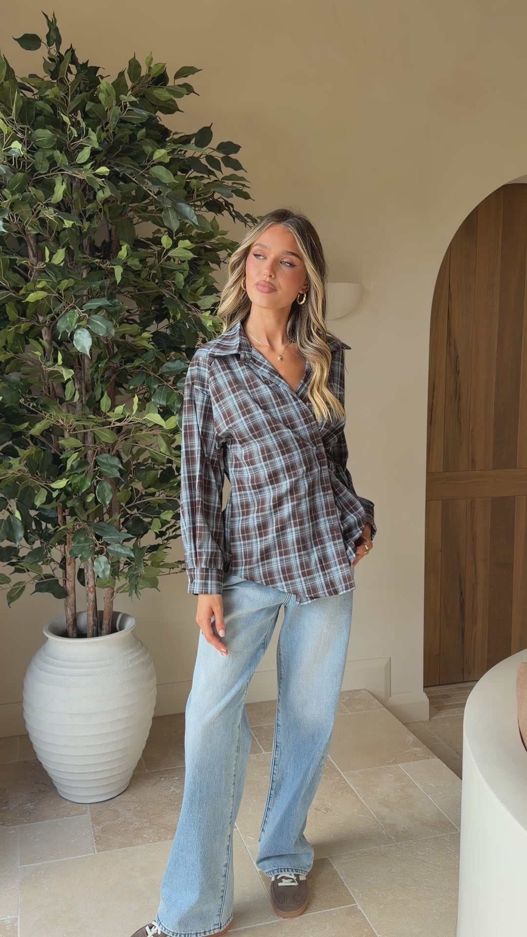 Load video: Valia Asymmetrical Button Up Shirt - Blue/Brown Plaid - Billy J