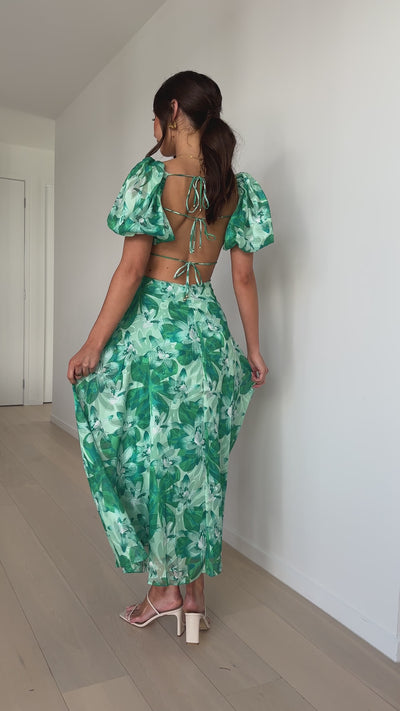 Load and play video in Gallery viewer, Adeliza Maxi Dress - Green Floral
