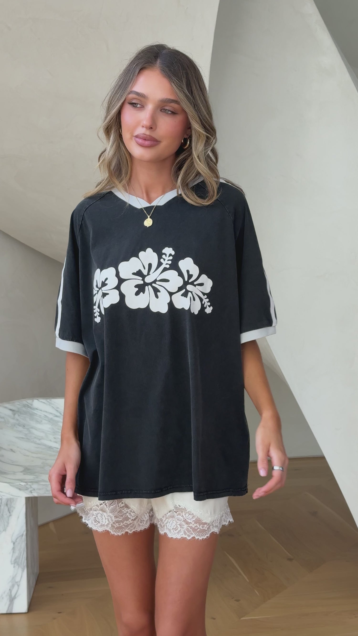 Sunset Lover Tee - Black/Cream - Billy J
