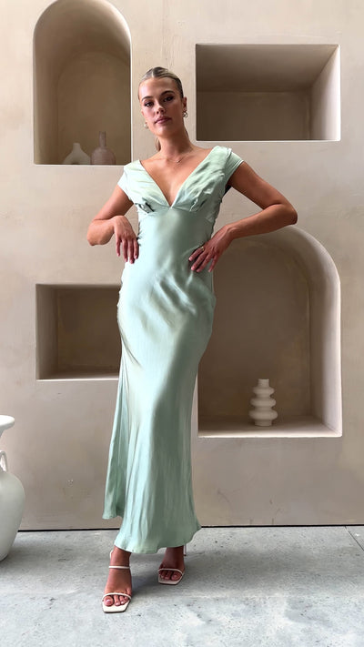 Load and play video in Gallery viewer, Amelia Maxi Dress - Sage
