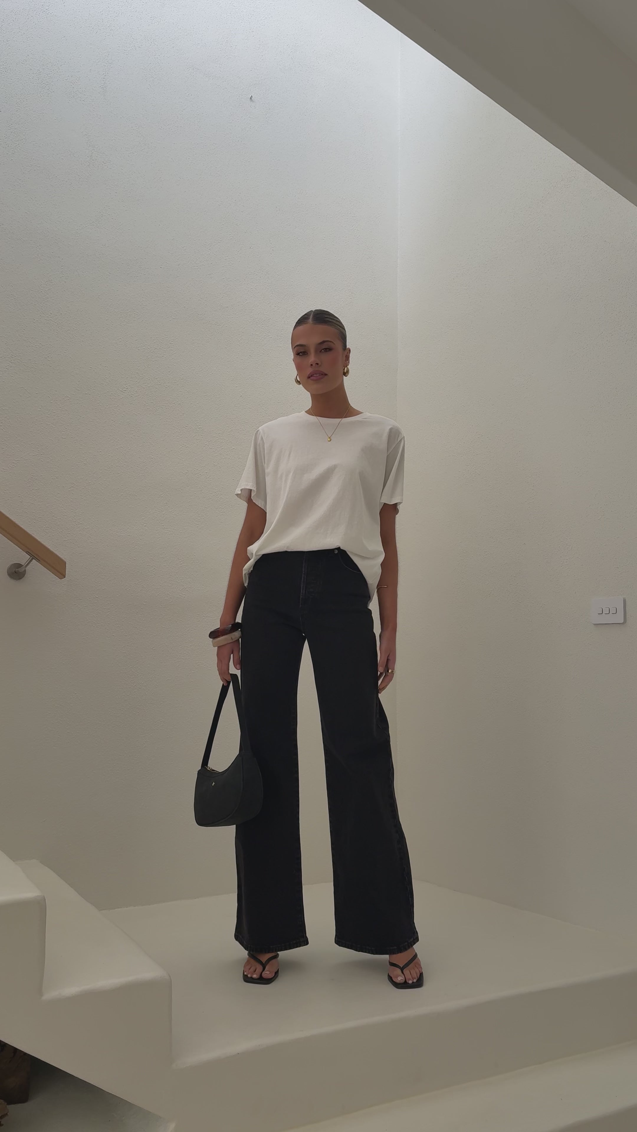 Load video: Rollas Sailor Scoop Long Jean - Black Sand - Billy J