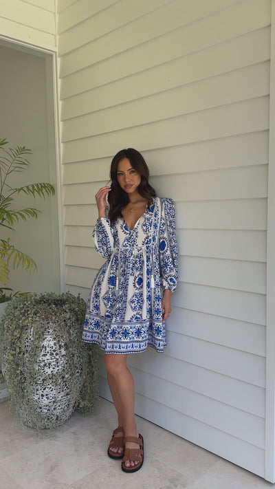 Load and play video in Gallery viewer, Taiki Mini Dress - Blue Print
