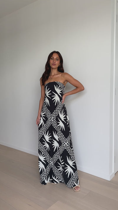 Load and play video in Gallery viewer, Nadja Maxi Dress - Kahlo Print

