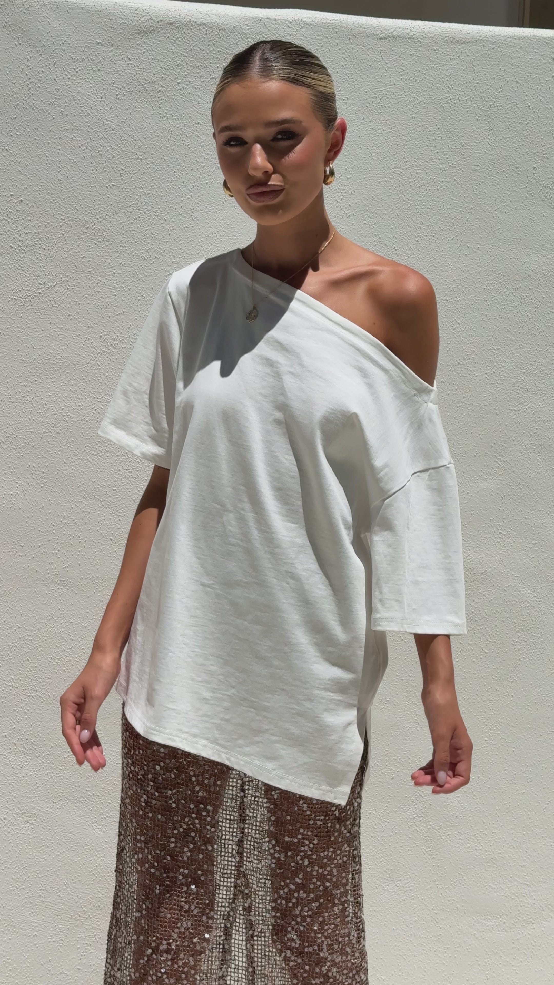 Load video: Verlo Sequins Maxi Skirt - Mocha - Billy J