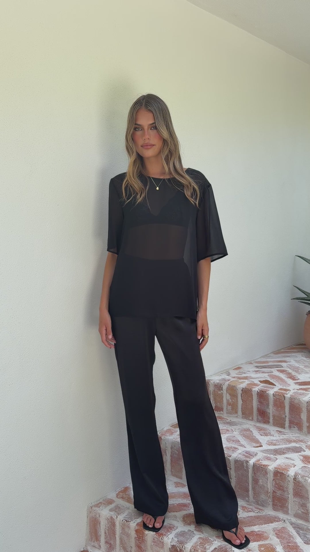 Davette Mesh T-Shirt - Black - Billy J