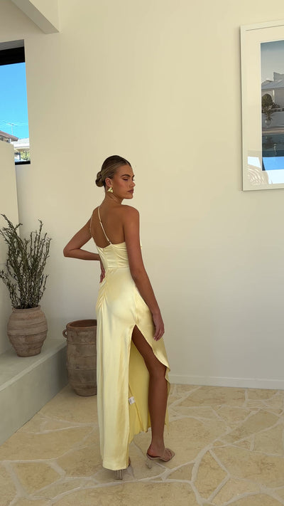 Load and play video in Gallery viewer, Jenna Maxi Dress - Yellow
