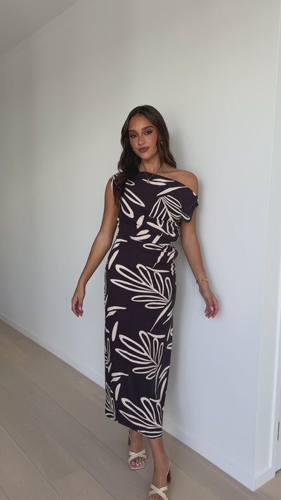 Load and play video in Gallery viewer, Adelaide Maxi Dress - La Isla Floral
