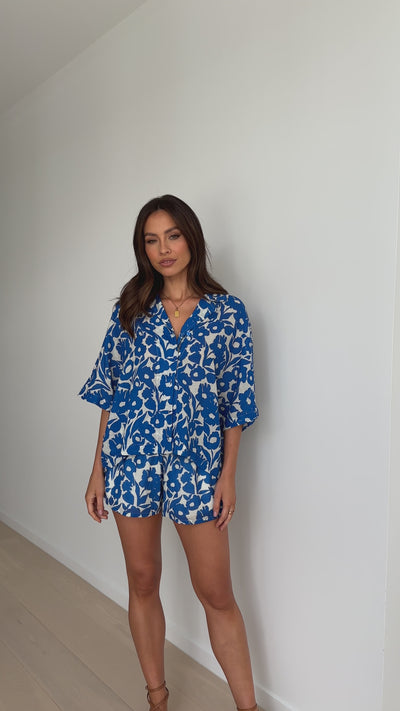 Load and play video in Gallery viewer, Edita Button Up Shirt - Blue Floral

