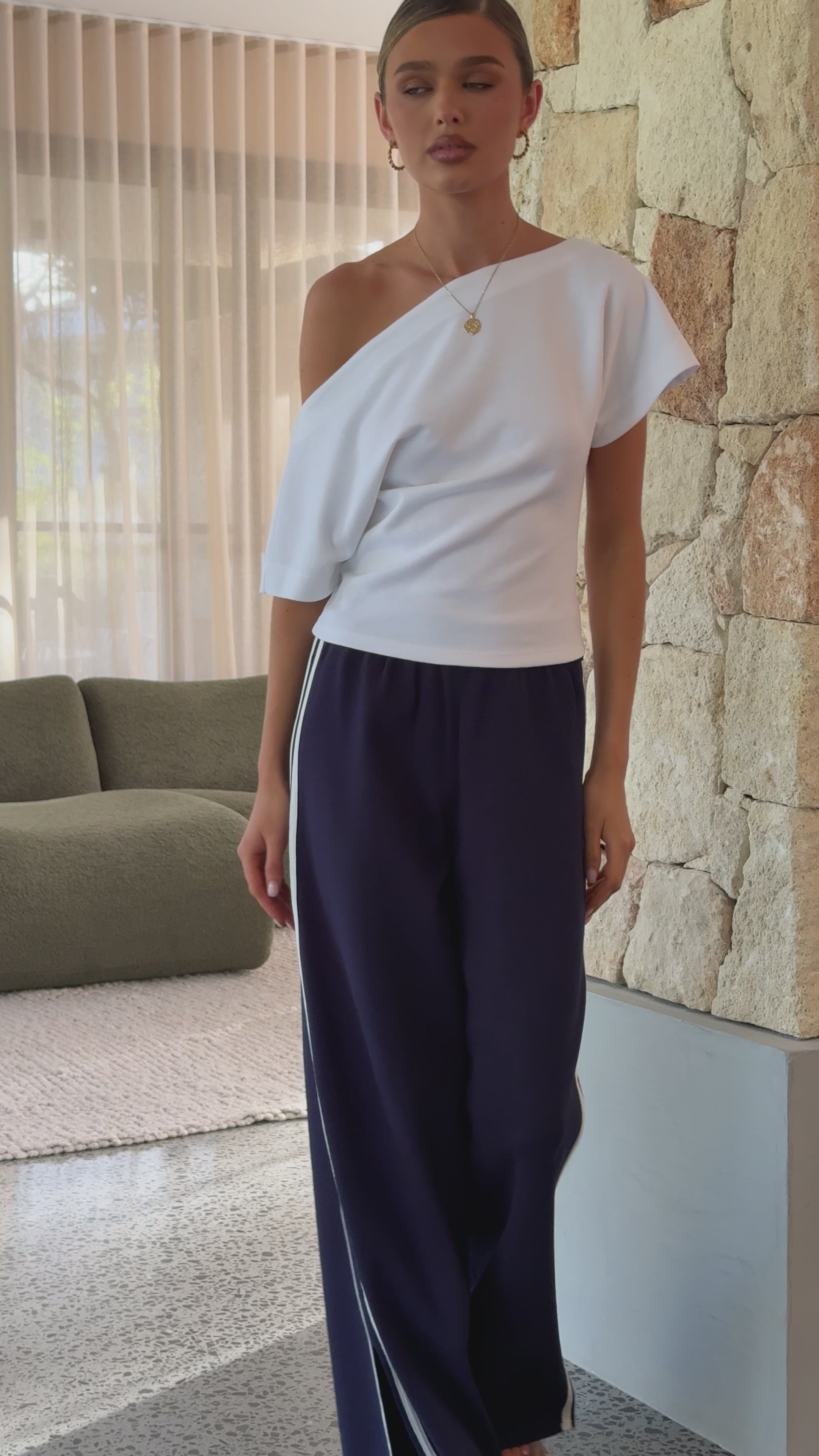Load video: Jaysha Pants - Navy/White - Billy J