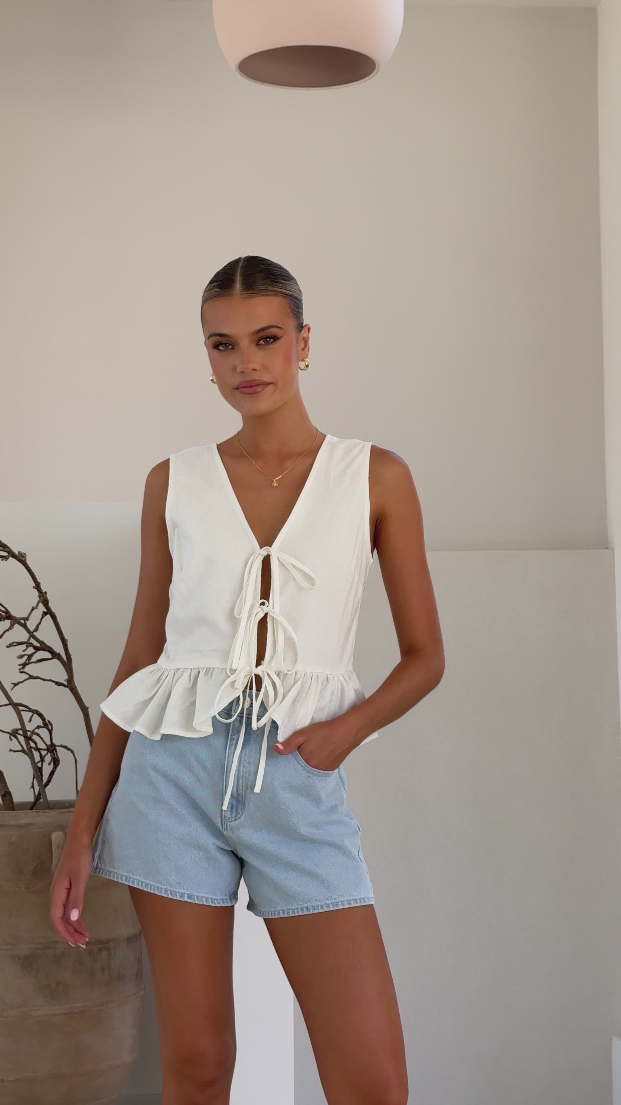 Utari Tie Front Top - White