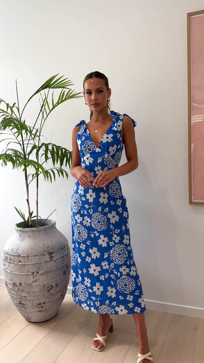 Load and play video in Gallery viewer, Delilah Midi Dress - Blue Floral
