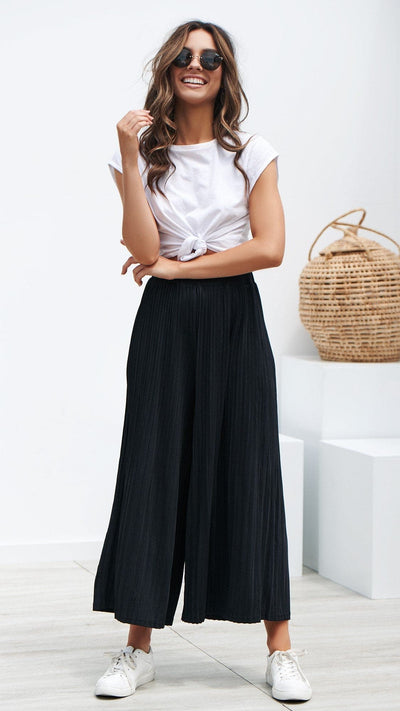 Load image into Gallery viewer, Loyal Heart Culottes - Black
