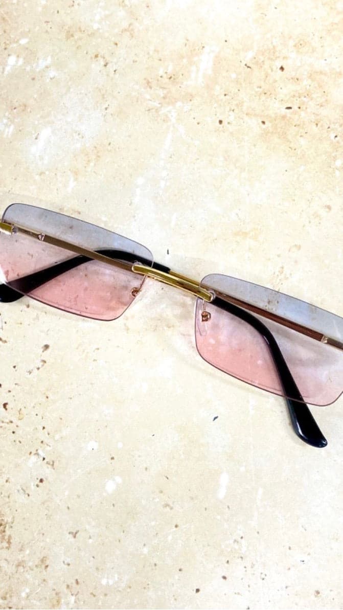 Daphne Retro Sunglasses - Pink