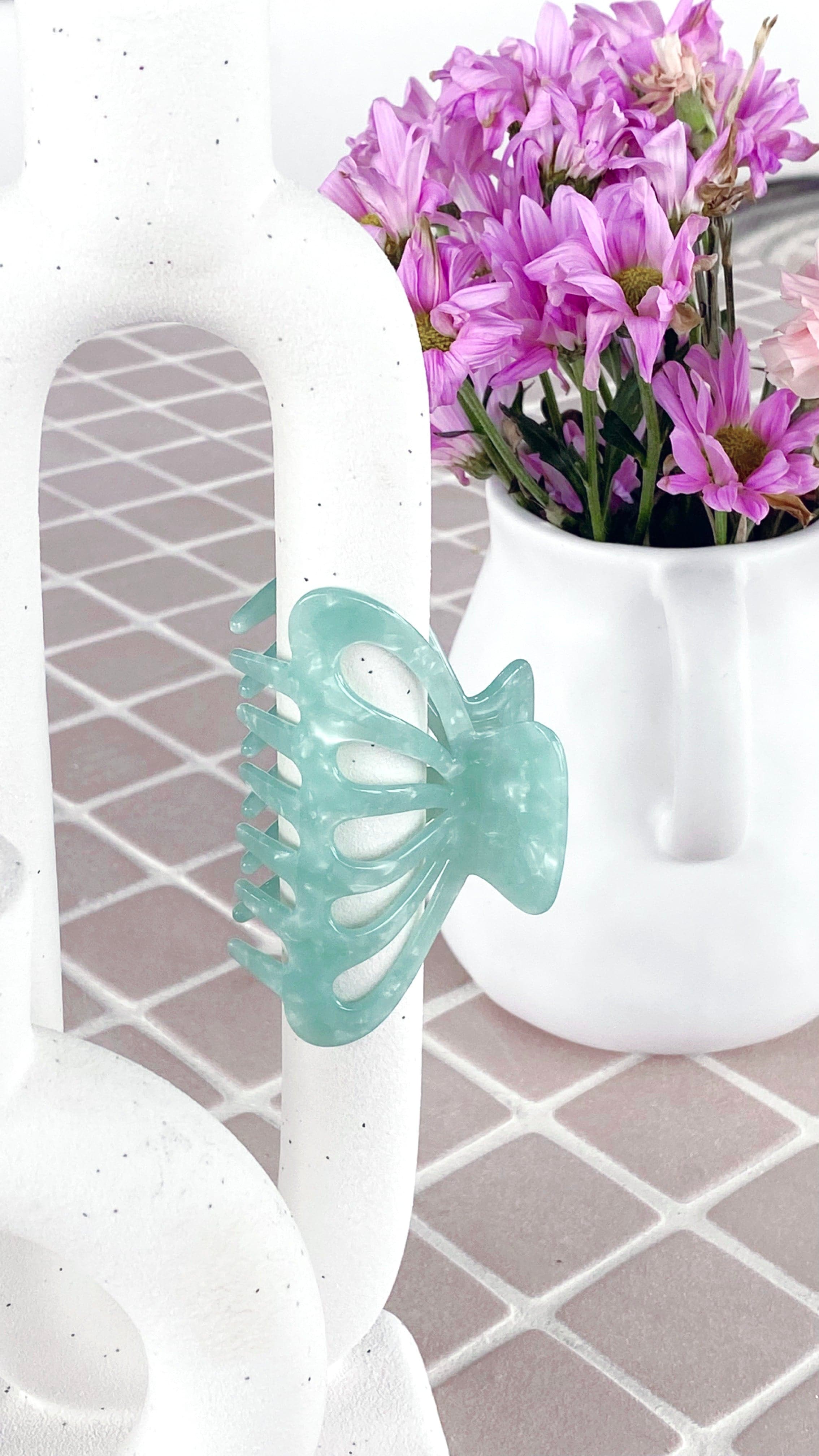 Bianca Butterfly Claw Clip - Mint