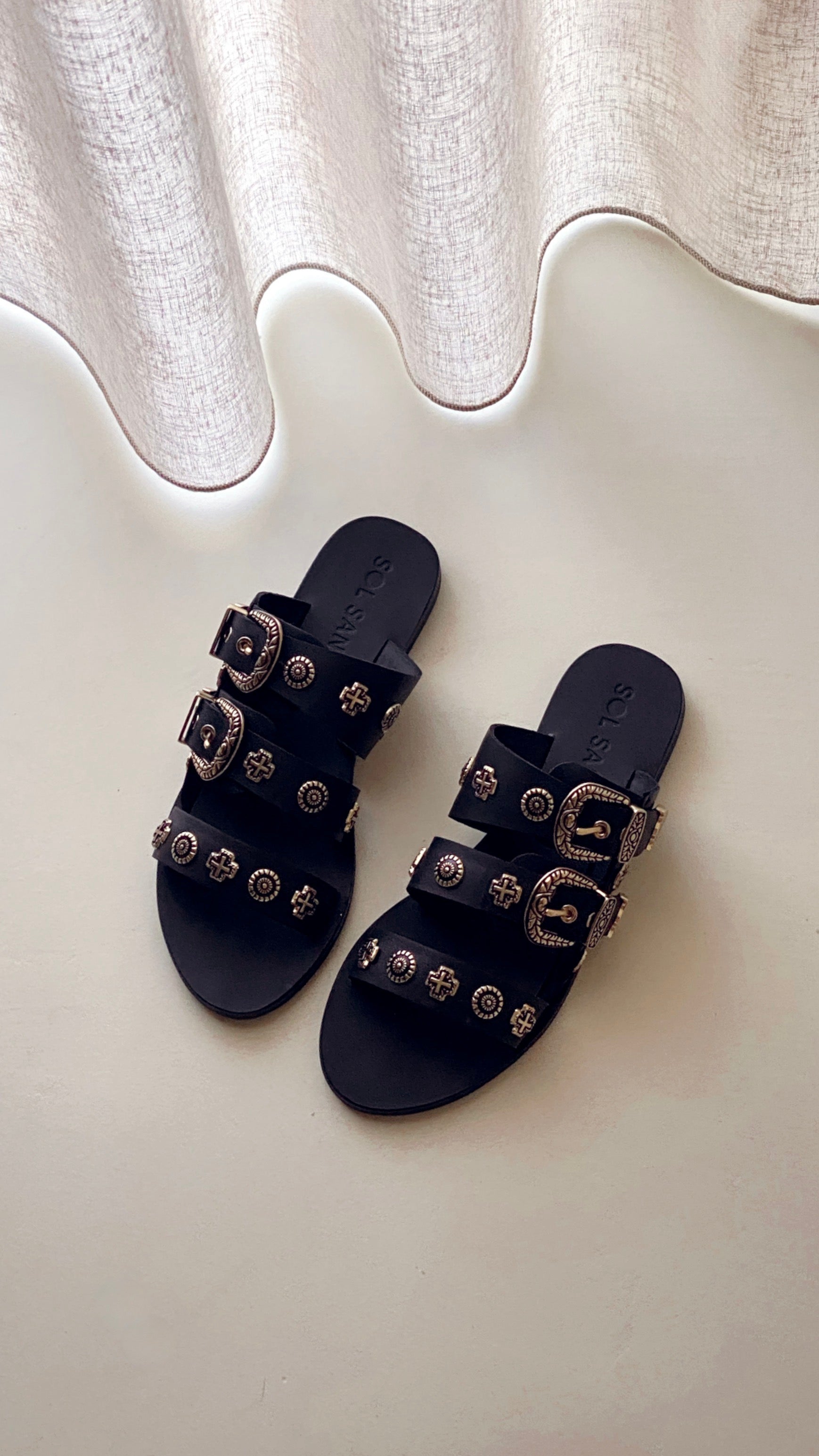 Sol Sana Eastwood Slide - Black/Gold