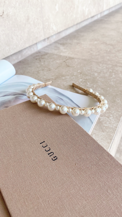Load image into Gallery viewer, Pearla Headpiece - Pearl &amp; Gold - Billy J
