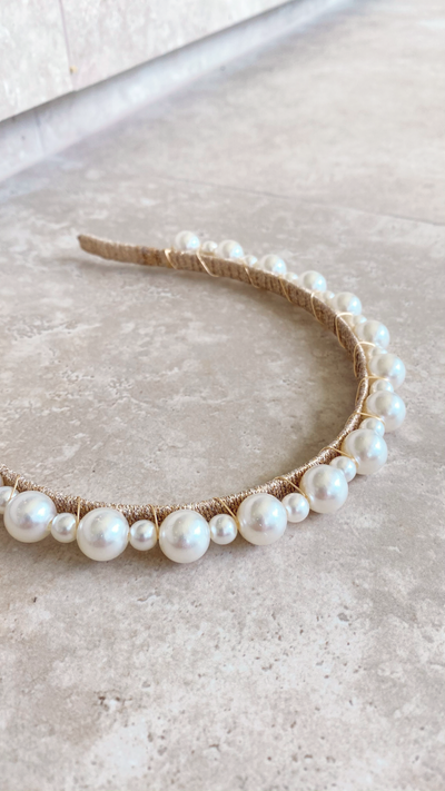 Load image into Gallery viewer, Pearla Headpiece - Pearl &amp; Gold - Billy J
