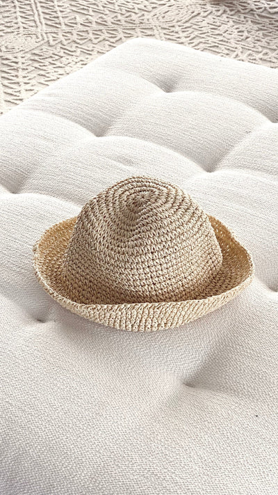 Load image into Gallery viewer, Peyton Straw Bucket Hat - Cream
