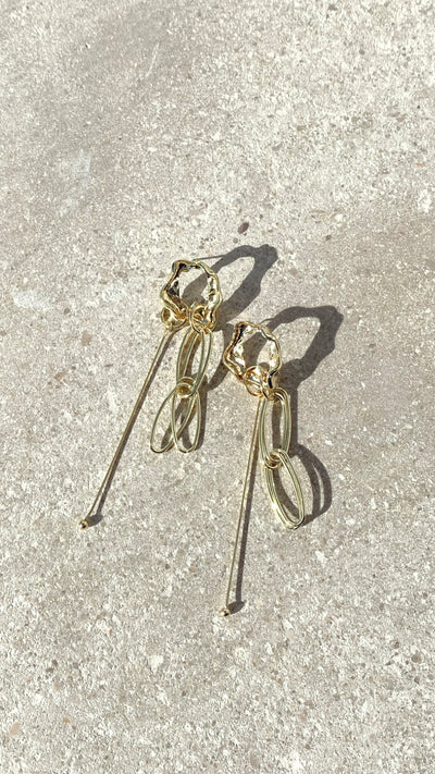 Load image into Gallery viewer, Trinity Earrings - Gold
