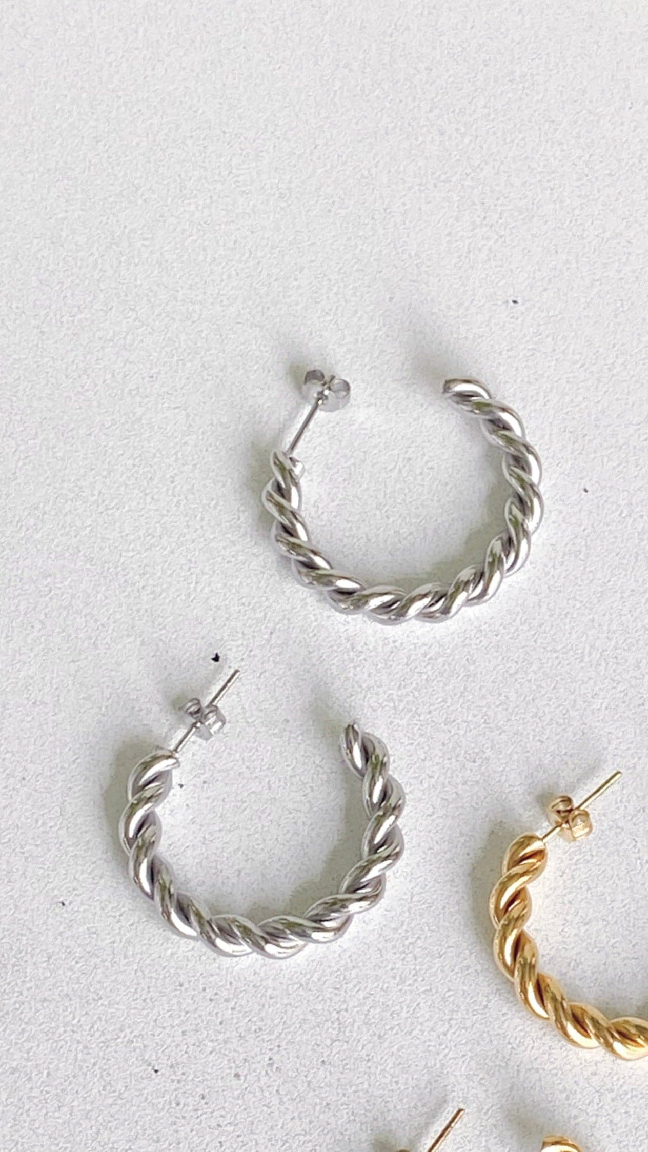 Twist Hoop Earrings -Silver - Billy J