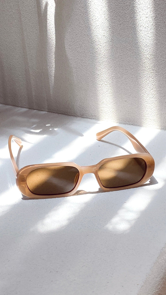 Carly Sunglasses - Brown