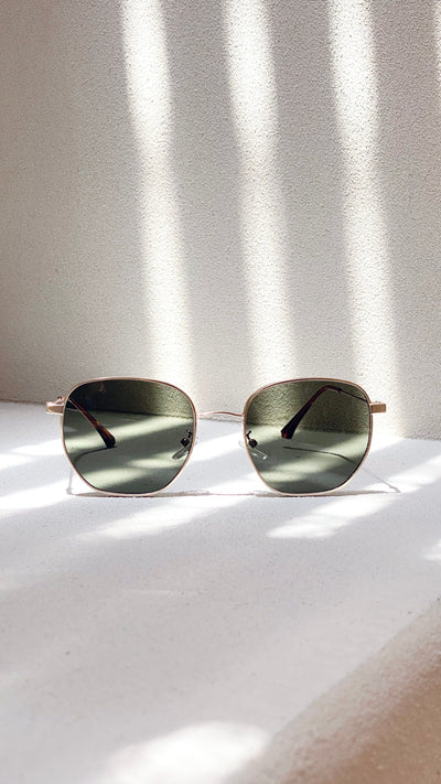 Load image into Gallery viewer, Karmen Sunglasses - Moss/Gold - Billy J
