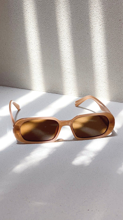 Load image into Gallery viewer, Carly Sunglasses - Brown - Billy J
