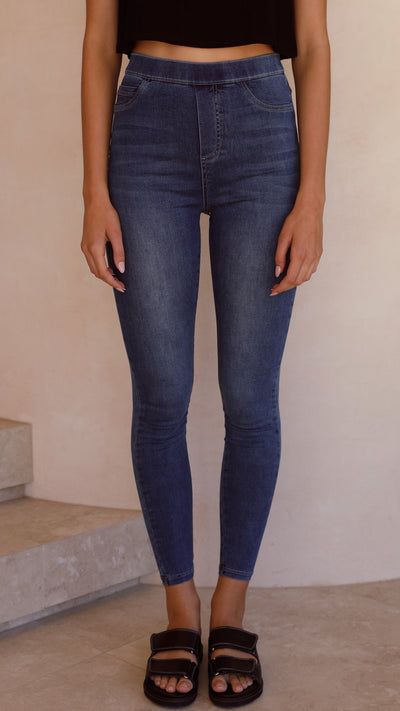 Load image into Gallery viewer, Betty Jeggings - Blue Denim
