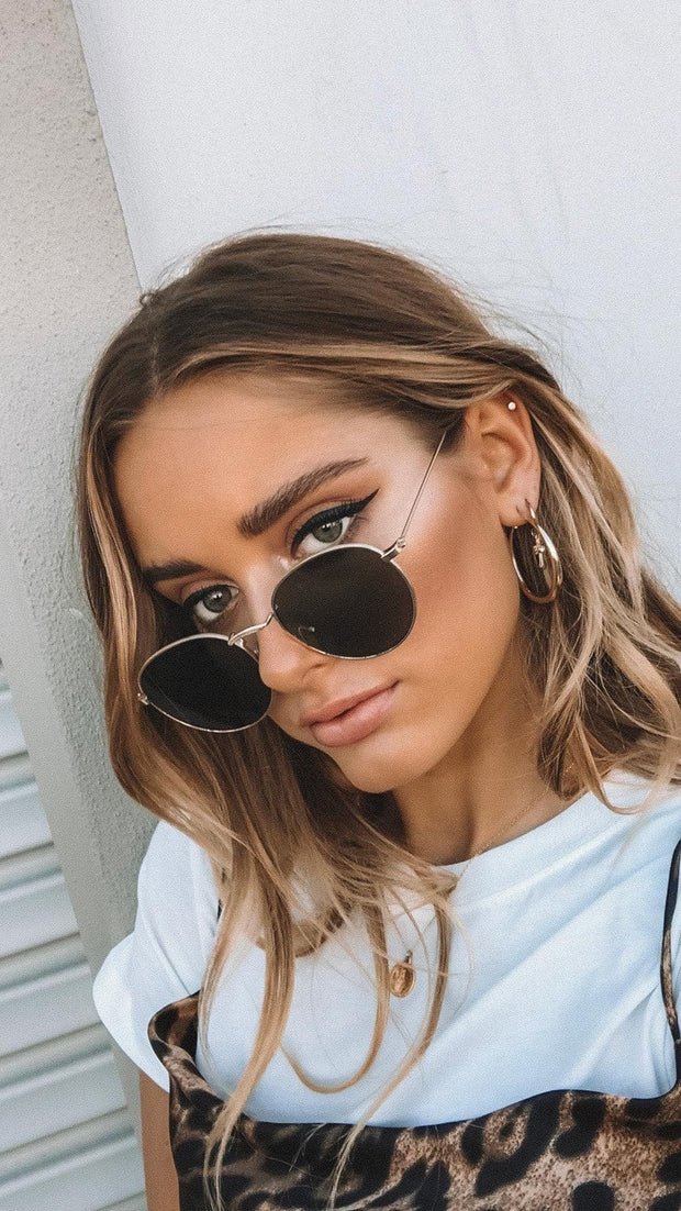 Karmen Sunglasses - Black/Gold - Billy J